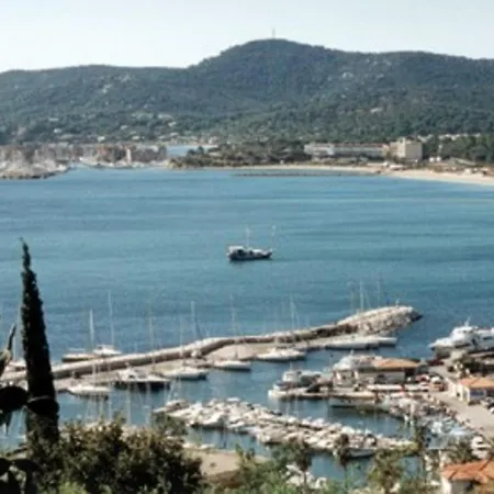 Studio 2 Couchages A 20m De La Plage Avec Balcon Et Store Solaire - - Fr-1-251-224 Apartment Le Lavandou